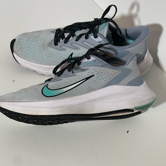 Nike Air Zoom Teal and Black Running Shoes size 9 - Picture 3 of 6